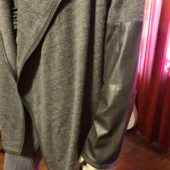 Gianni Bini Gray Shawl Collar Open Front Cardigan Women's Size Medium - Picture 7 of 9